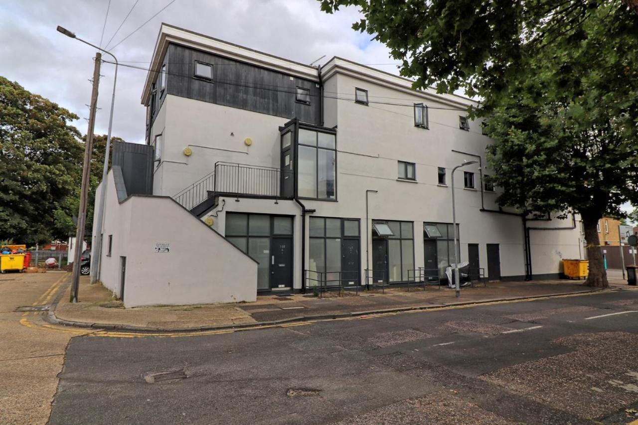 Urban Stylish Apartment - Southend Stays エクステリア 写真